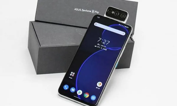 Zenfone 8 Flip 翻轉鏡頭 